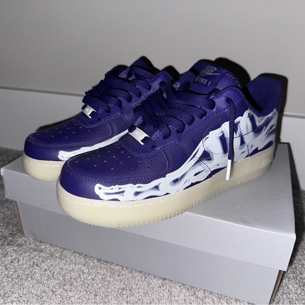 Nike Air Force 1 Low Purple Skeleton Halloween (2021)